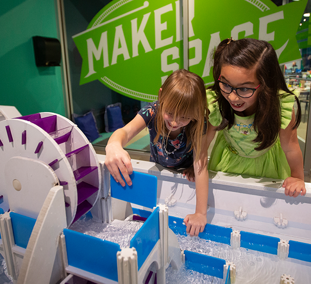 Kids at the Maker Space/>
</div></body></html>