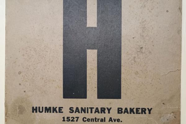 Instructional sign from the Humke Sanitary Bakery of Dubuque