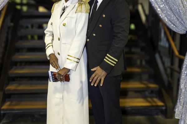 couple posing